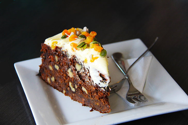  BREAKFAST IN BED RECIPE: BEST CARROT CAKE 